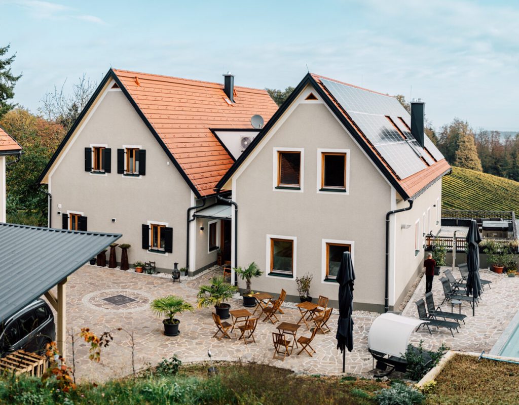 Aussenansicht mit Pool